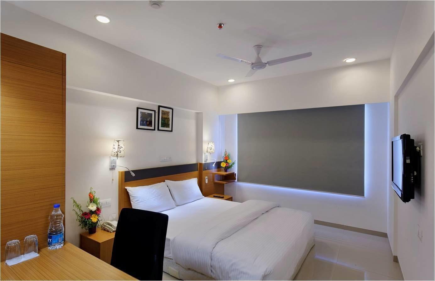 Hi 5 Hotel & Experience Nashik Luaran gambar