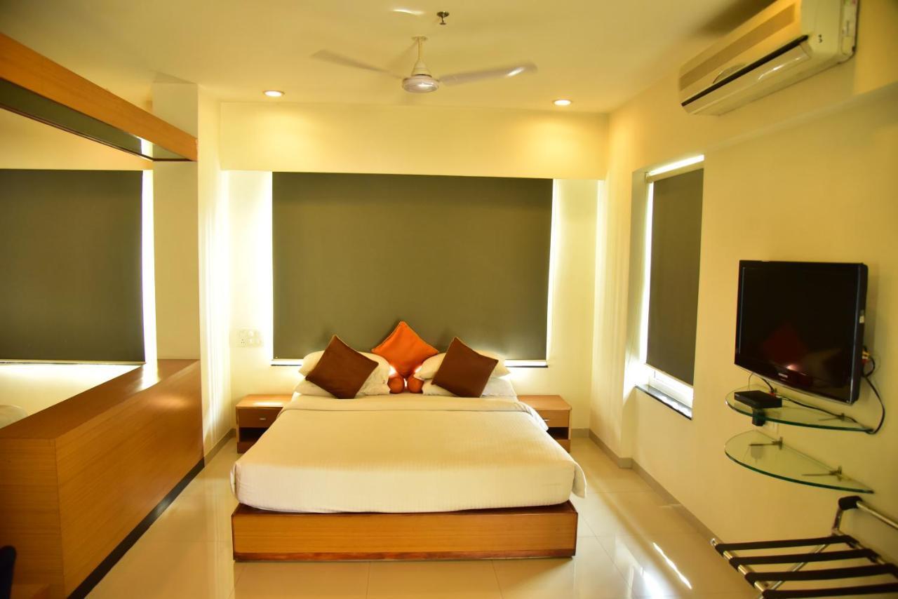Hi 5 Hotel & Experience Nashik Luaran gambar