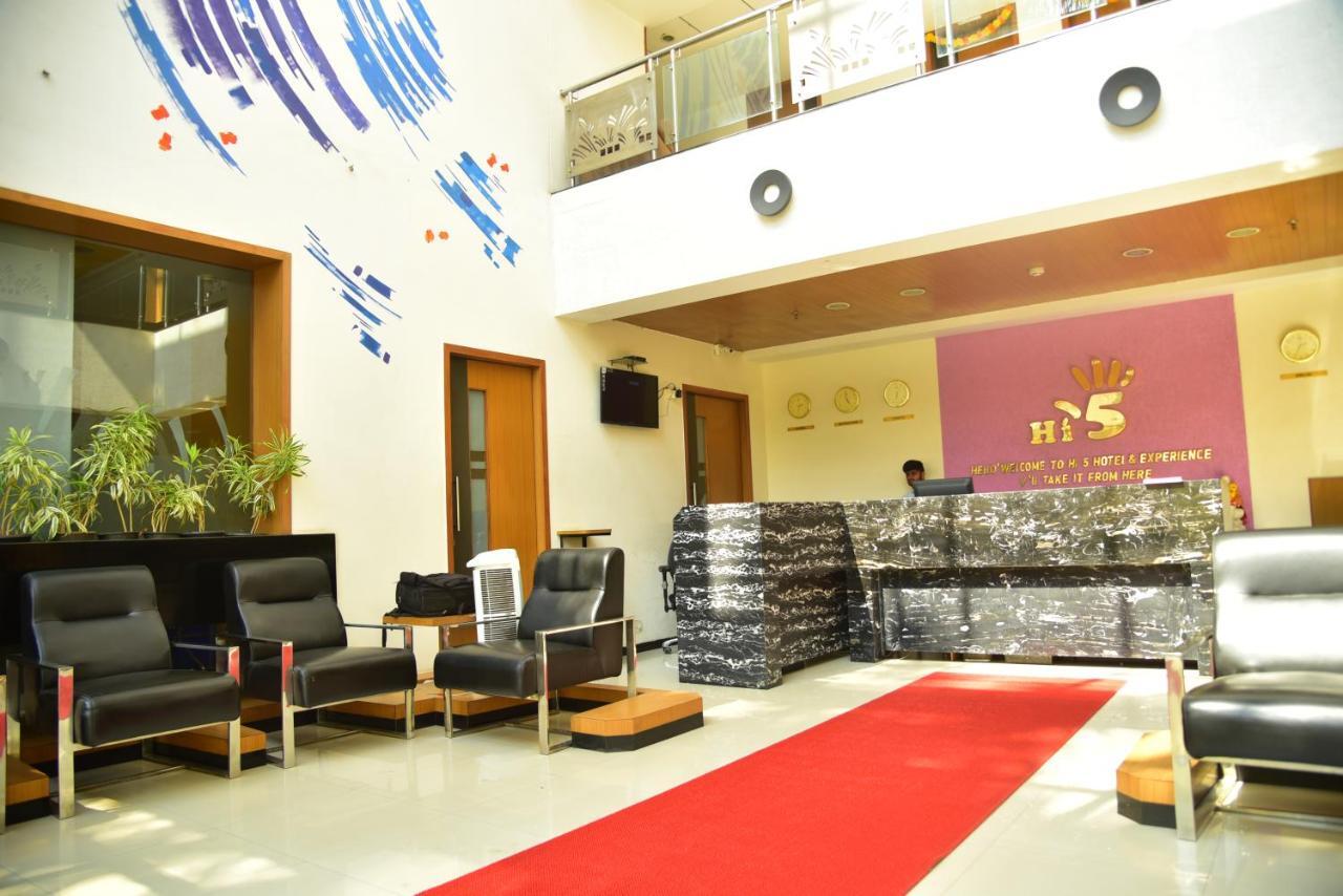 Hi 5 Hotel & Experience Nashik Luaran gambar