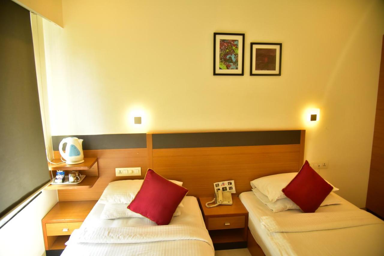 Hi 5 Hotel & Experience Nashik Luaran gambar