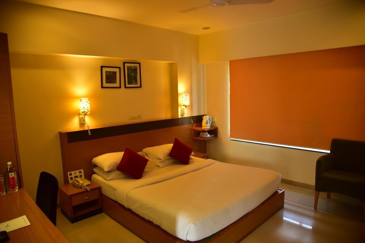 Hi 5 Hotel & Experience Nashik Luaran gambar