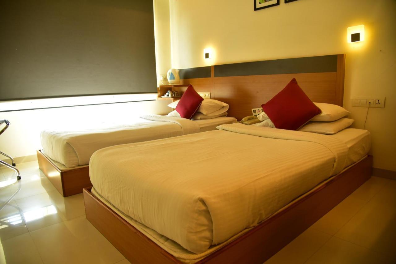 Hi 5 Hotel & Experience Nashik Luaran gambar