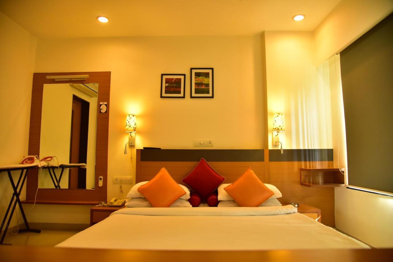 Hi 5 Hotel & Experience Nashik Luaran gambar