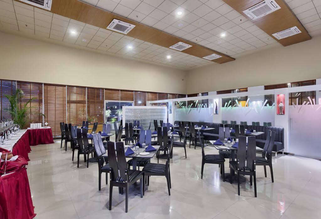 Hi 5 Hotel & Experience Nashik Luaran gambar