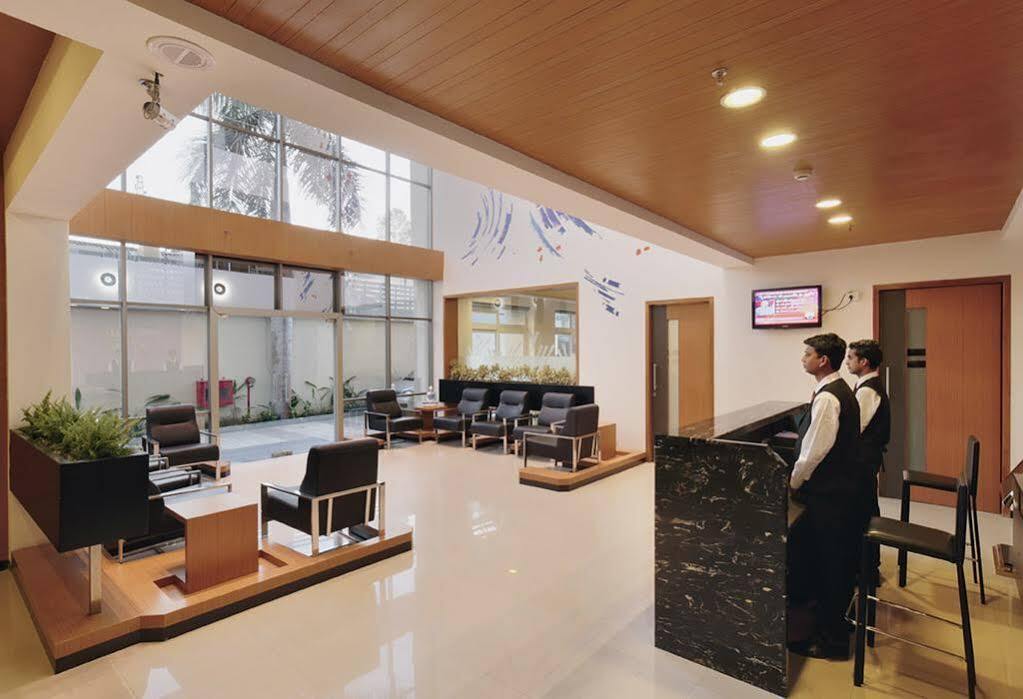 Hi 5 Hotel & Experience Nashik Luaran gambar